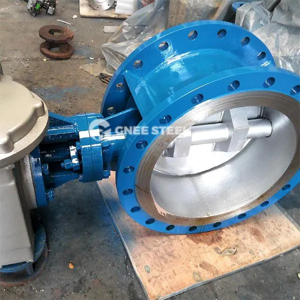 Triple Offset Butch Butt Calves